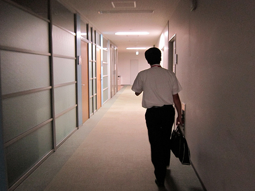 Handling staff departures in professional services firms: the digital perspective