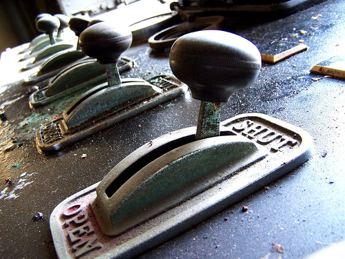 Leverage from article syndication for professional services firms